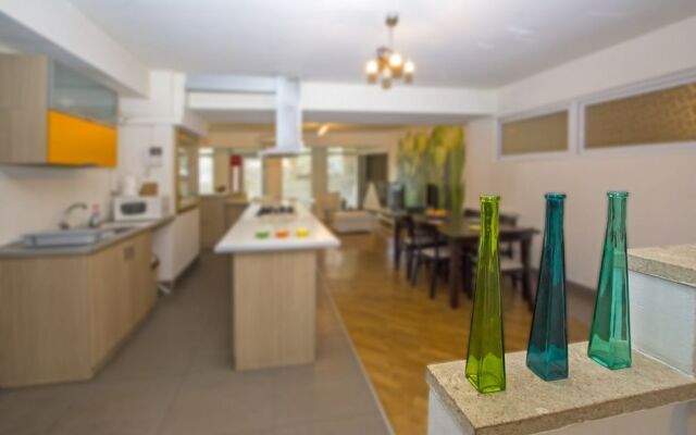 FlatsInYerevan - Apartments by Republic Square