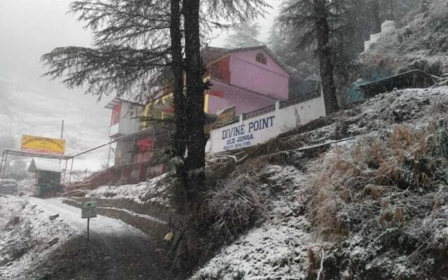 ADB Rooms Hotel Devine Point, Shimla