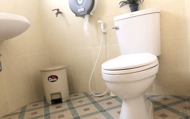 B168 Bed And More Hostel