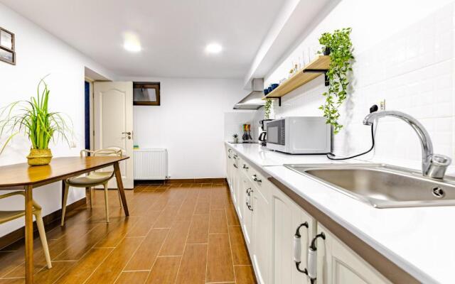 Yael Luxury Apartments 3