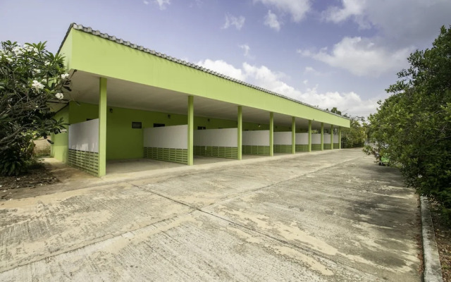 OYO 75392 Phachuen Resort