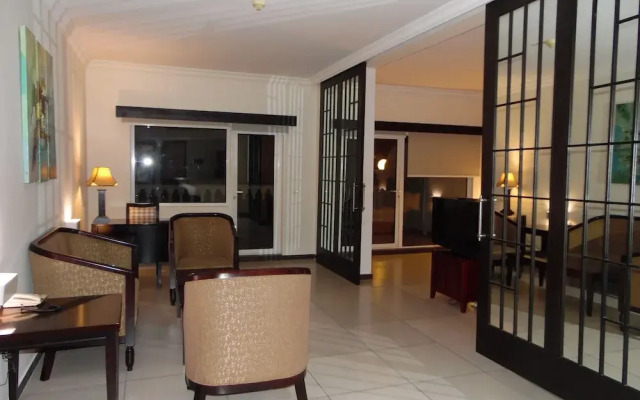 Portaluna Hotel & Resort By Reston
