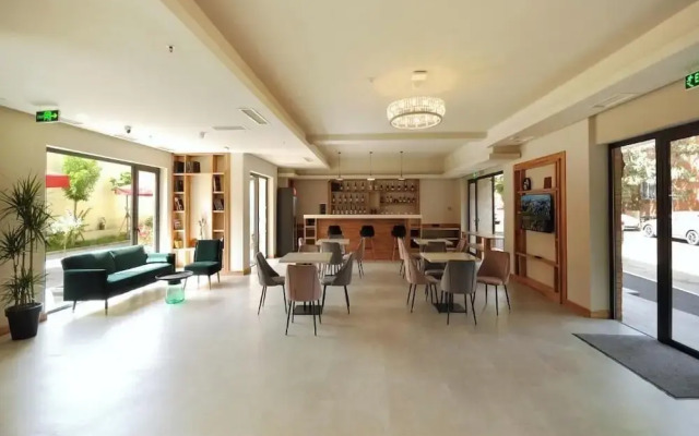 Garden Boutique Hotel