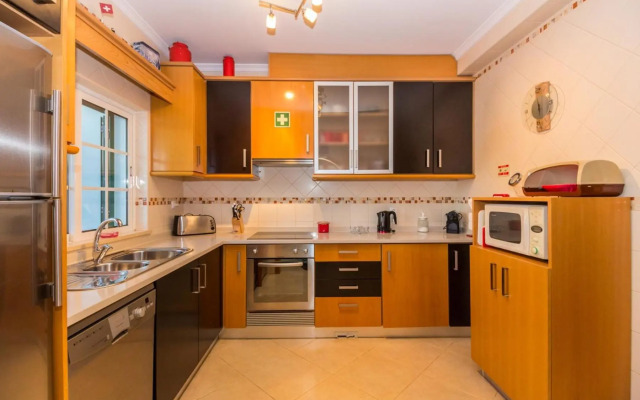 Villa Engiadina by ALGARVEMANTA