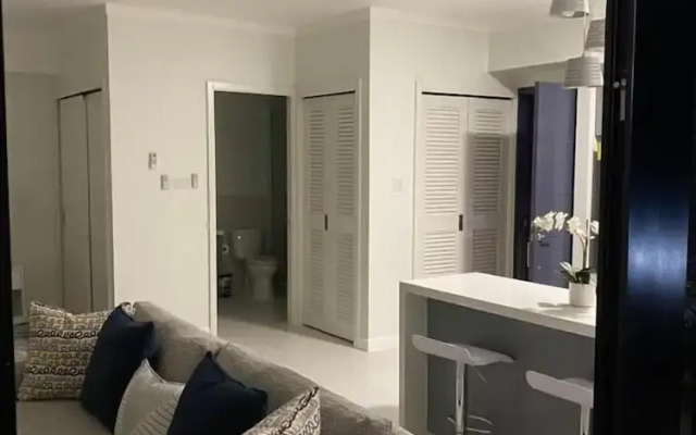 Comfy Studio with rooftop pool