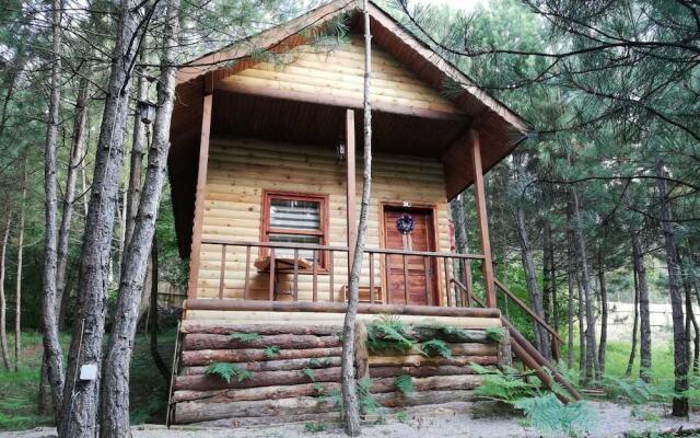 Mengen Cam Pinari Doga Evleri & Restaurant