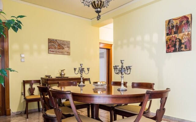 3 bedroom apartment in Acropolis area