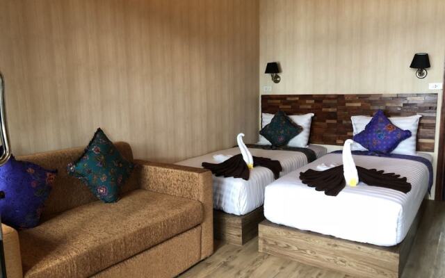 Decho Beach Resort
