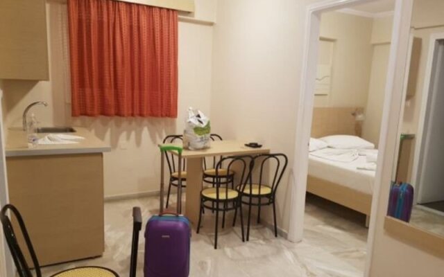 Happyland Hotel Apartments