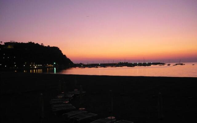 Suite Hotel Nettuno