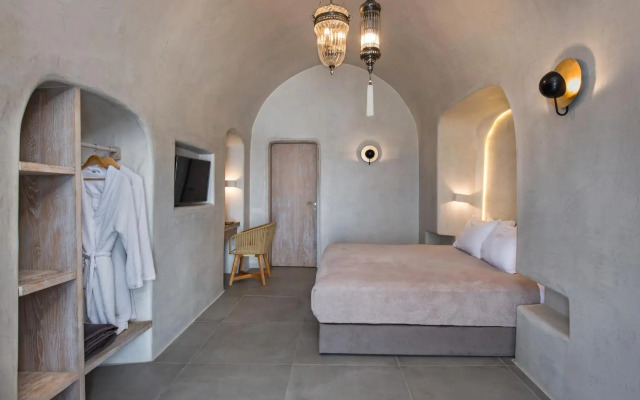 Athina Luxury Suites