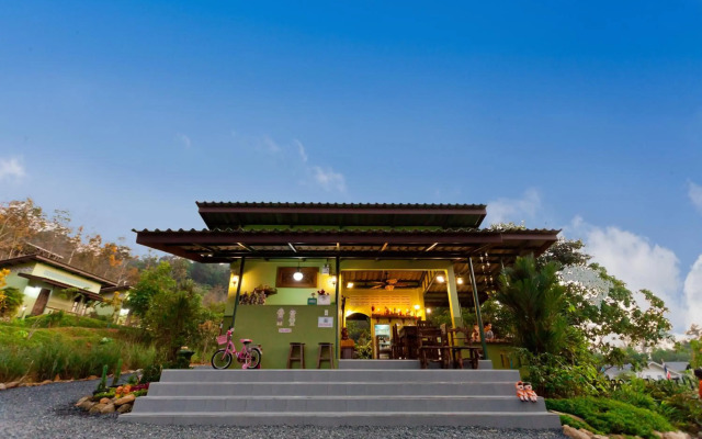 The Mouth Resort
