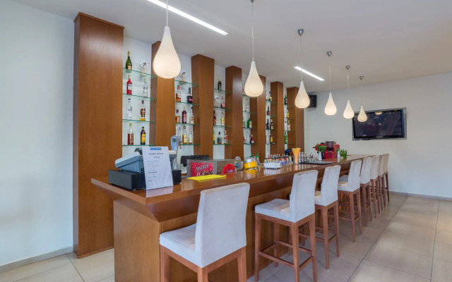 Отель Creta Verano 