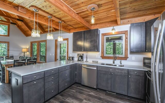 Mountain Crest Villa House