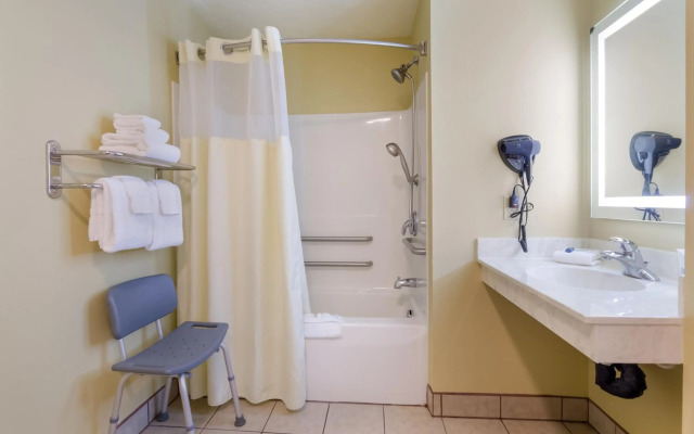 Americas Best Value Inn & Suites Independence VA