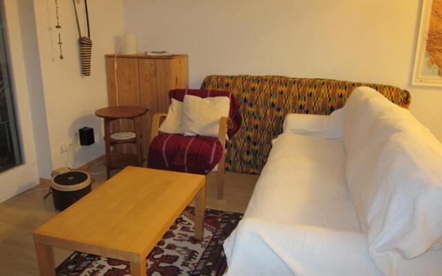 2.5-Zimmer-Wohnung Balkon freie See- und Bergsicht, Garage PPe