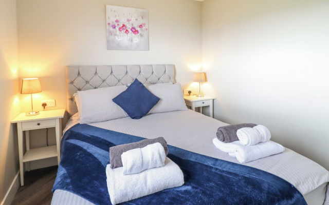 Orchard Lodge