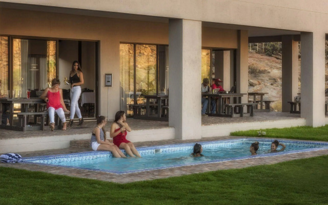 Springbok Inn by Country Hotels