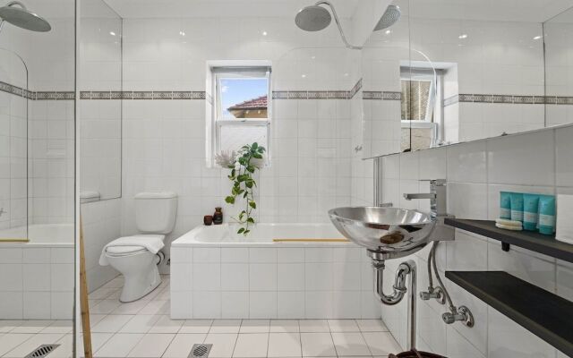 Art Deco Style Apartment