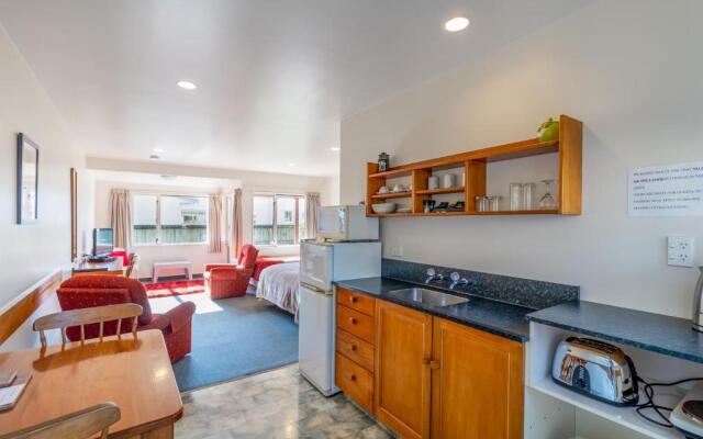 Anatoki Lodge Motel