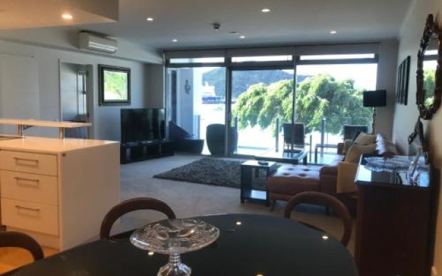 Oxley's Waterfront Luxury Apartment