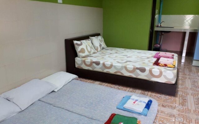 Baanklong Amphawa Homestay