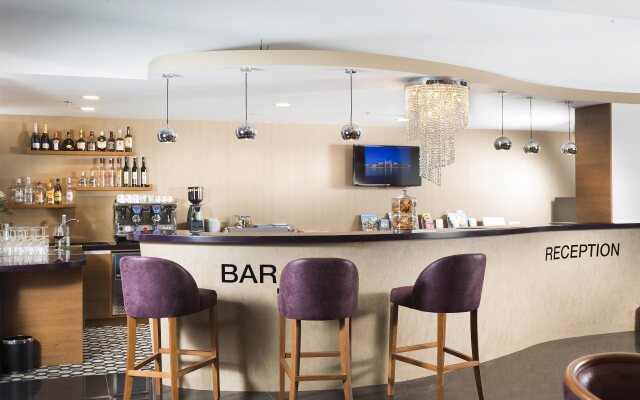 Bo33 Hotel Family & Suites