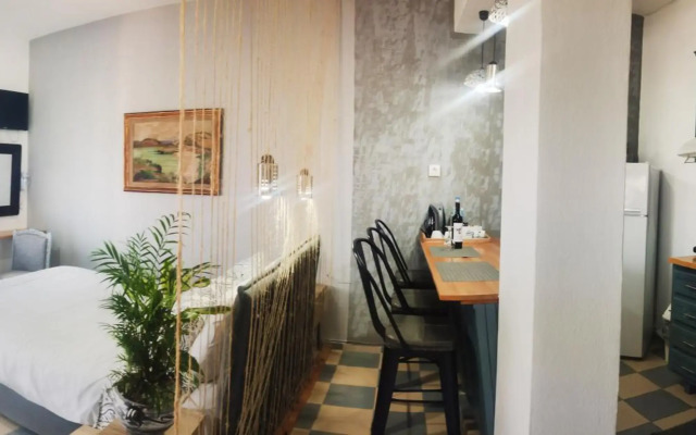 Panorama Studios & Apartments