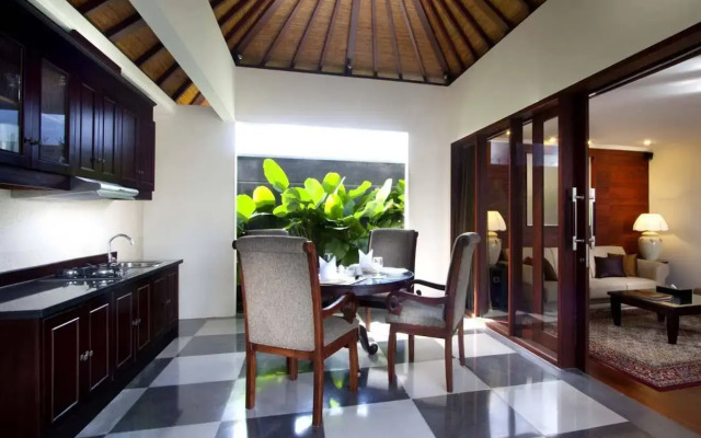 The Khayangan Dreams Villa, Seminyak