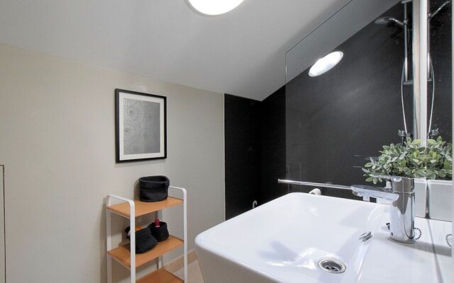 Modern Apartment in Estepona Spain with Terrace