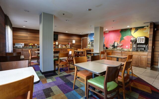 Holiday Inn Express & Suites Phoenix - Mesa West by IHG