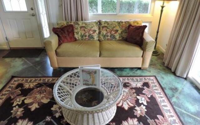 Hale Pua Villa - Hibiscus Suite