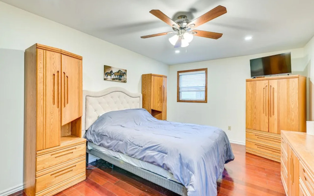 Saratoga Springs Home Near Skidmore College!