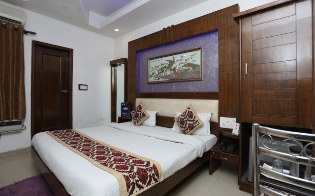 OYO 3919 Hotel Sai Dham