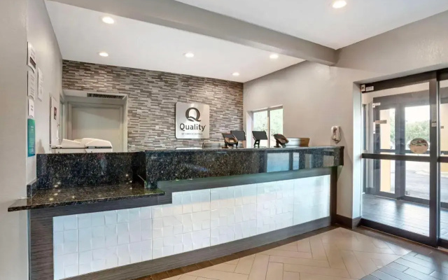 Quality Inn & Suites Birmingham