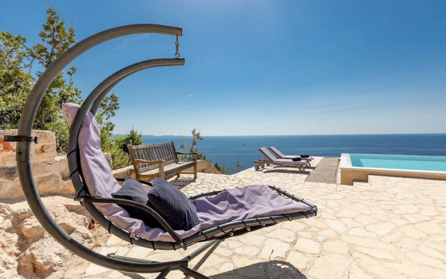 Stone Houses Dingač