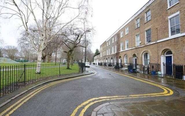 3 Bedroom Home in London Fields Sleeps 5