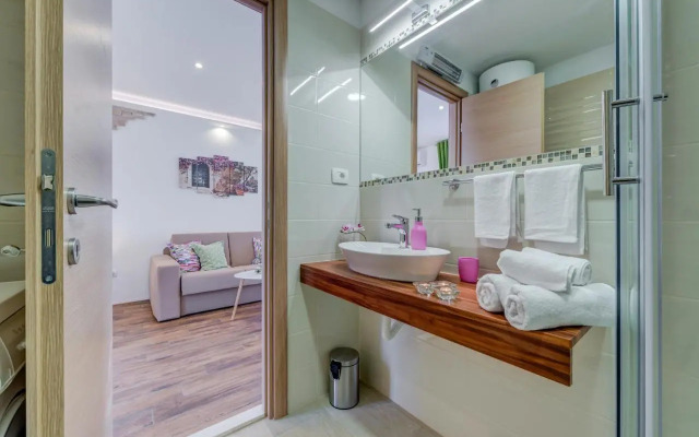 Room&Studio Apartment Just Enjoy