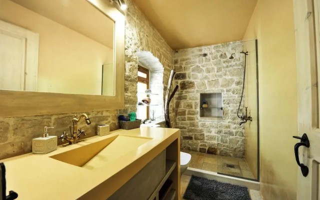 Leonora House With Private Pool Close to Gaios