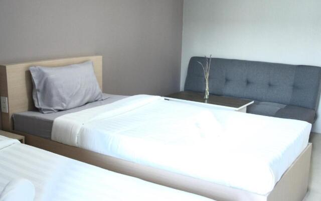 H12, The Stylish Apartment