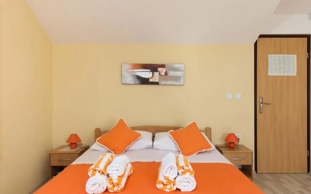 Orange studio Eni
