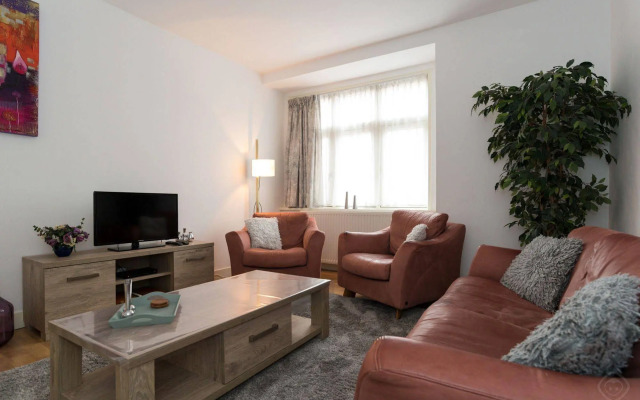 Gentiana Apartment