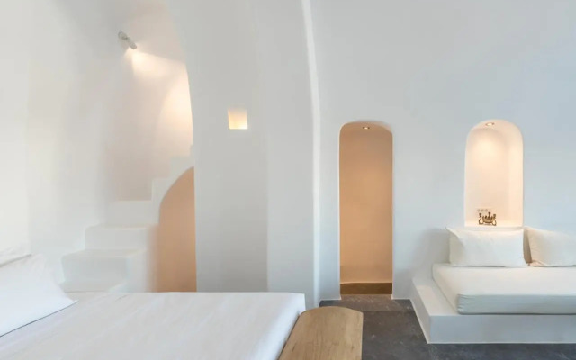Chelidonia Luxury Suites