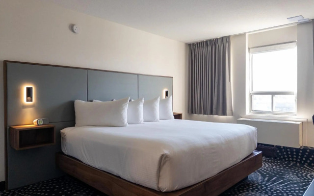 Carriage House Hotel & Conference Centre