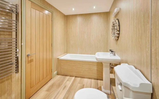 Host Stay The Garden Flat