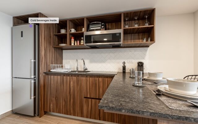 Casai Roma 1BR Chic PH
