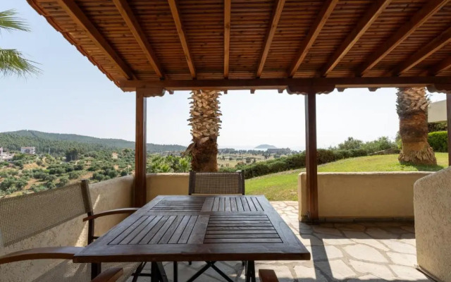 Kelyfos Hotel Bungalows and Suites