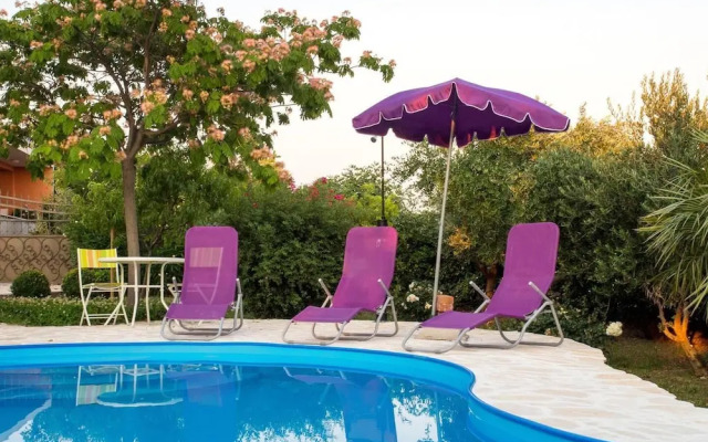 Villa Belezza With Pool, Split - Kastel Gomilica