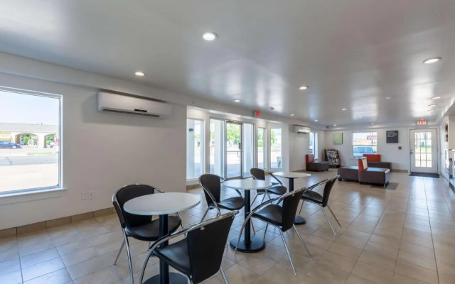 Americas Best Value Inn & Suites - College Station/Bryan