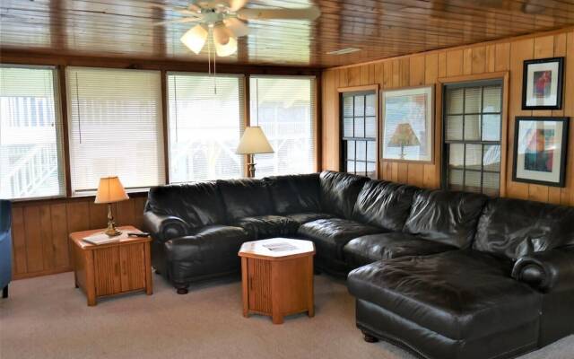 Queen Bee - 2 Br Home